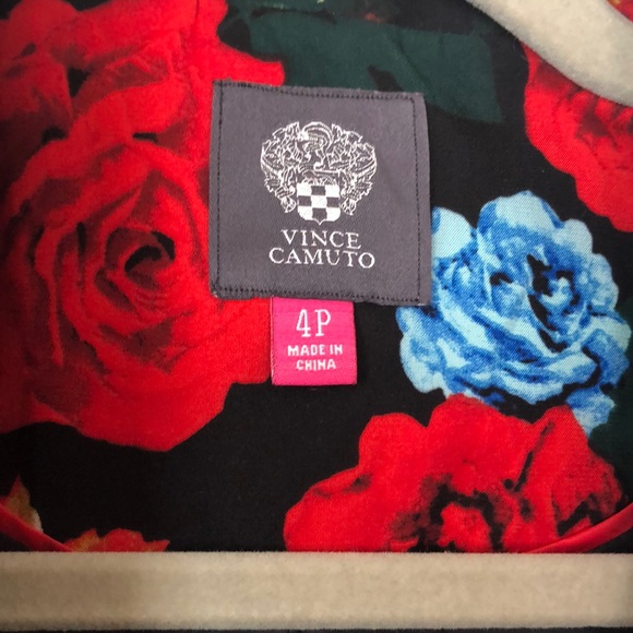 Vince Camuto floral Jacket - Picture 2 of 3